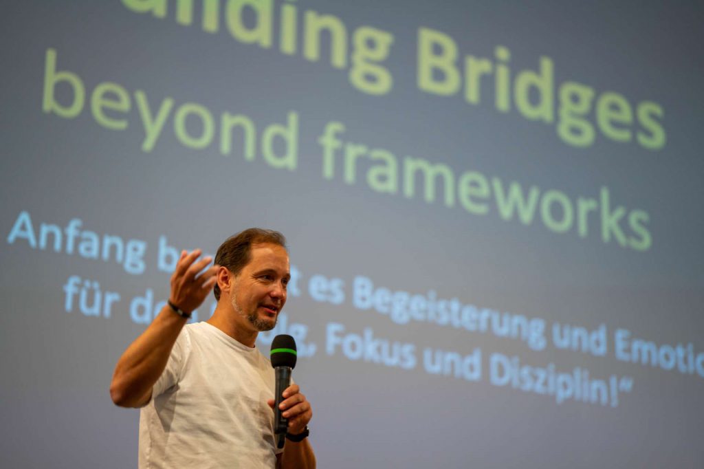 Juergen-Menhart.com - Keynote Speaker